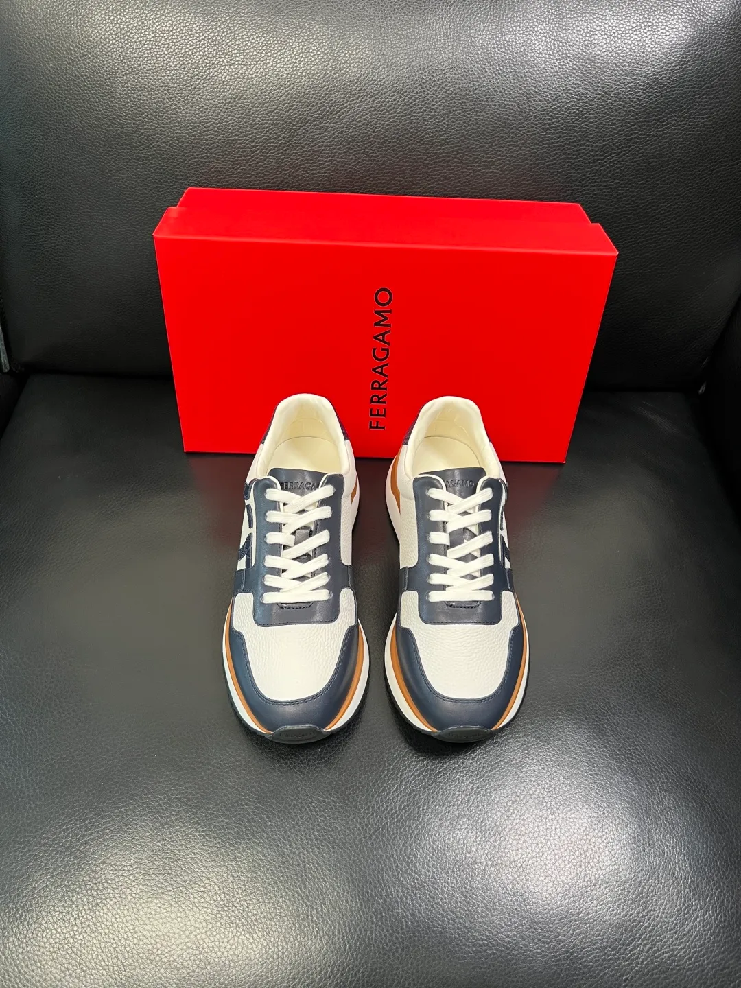 Men's shoes 💰840 Ferragamo High-quality top crafts Ferragamo counters sell original factory configuration at the same time, imported original cowhide from Italy, imported water-dyed cow lining, soles: original factory special original soles are super comfortable, original factory and single goods, welcome to compare at the same time at the counter, code number 38-44 (customized 45 46)